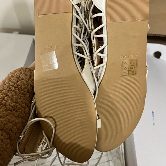 Super cute Leather gladiator sandals practically brand new with box - Picture 2 of 5